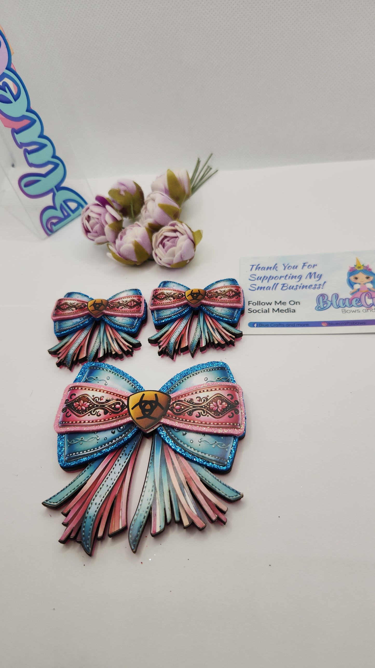 Shakers for hair bows western