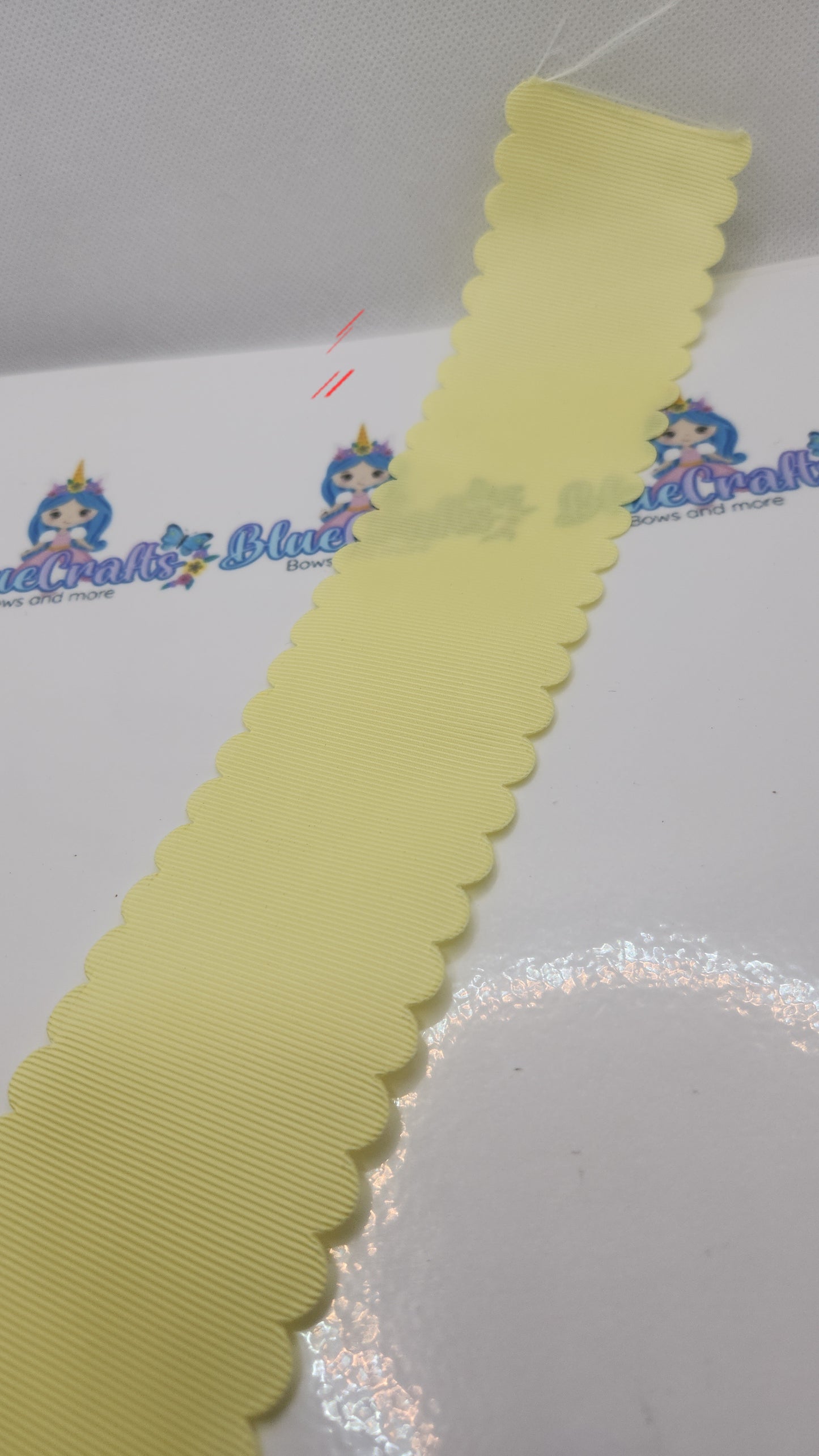 Scallop Wave Ribbon ' Baby Maize "